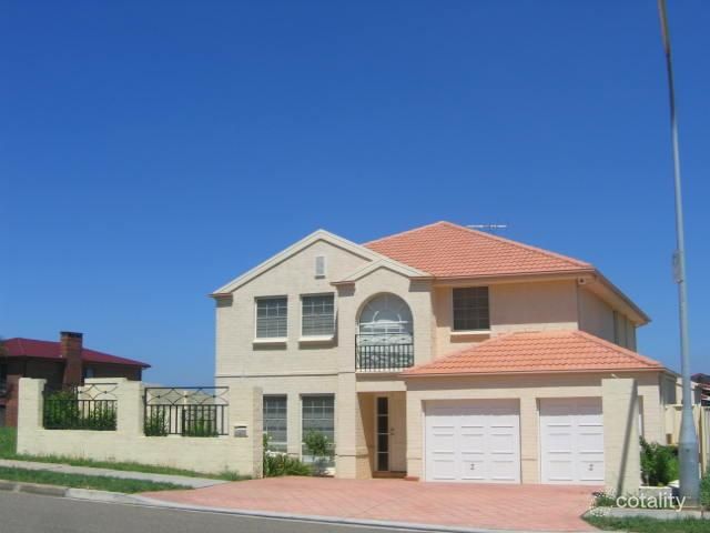 1 Tallowood Cres, Bossley Park, NSW 2176