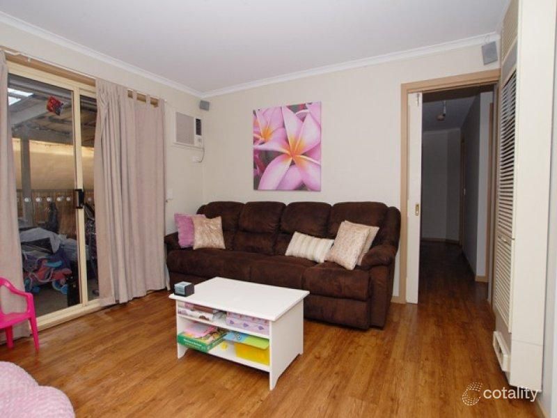 33 Tigris Cl, Werribee, VIC 3030