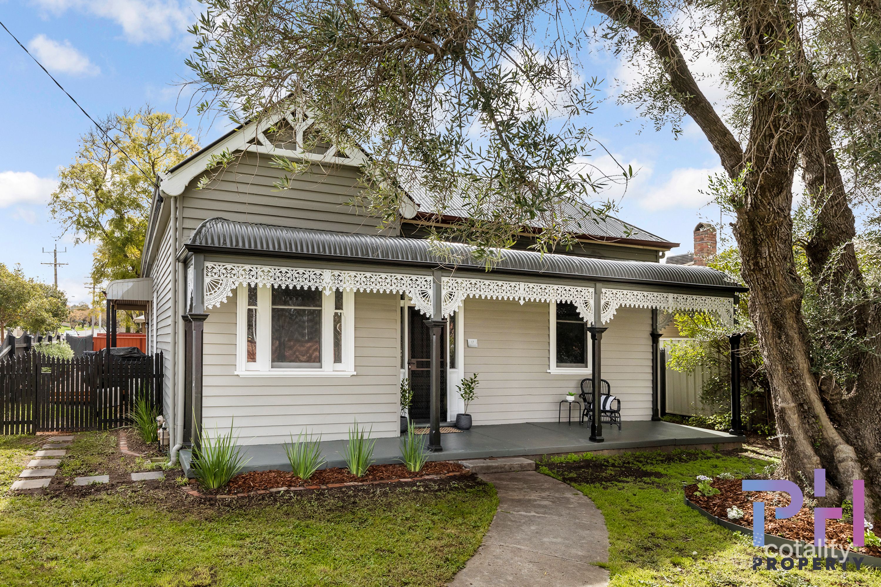 17 Weeroona Ave, North Bendigo, VIC 3550