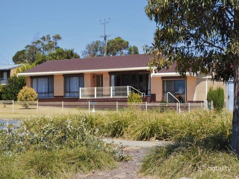 1 Dromana Pde, Hayborough, SA 5211