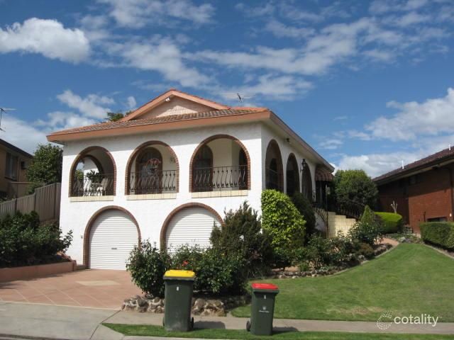 8 Antares Ct, Aberfeldie, VIC 3040