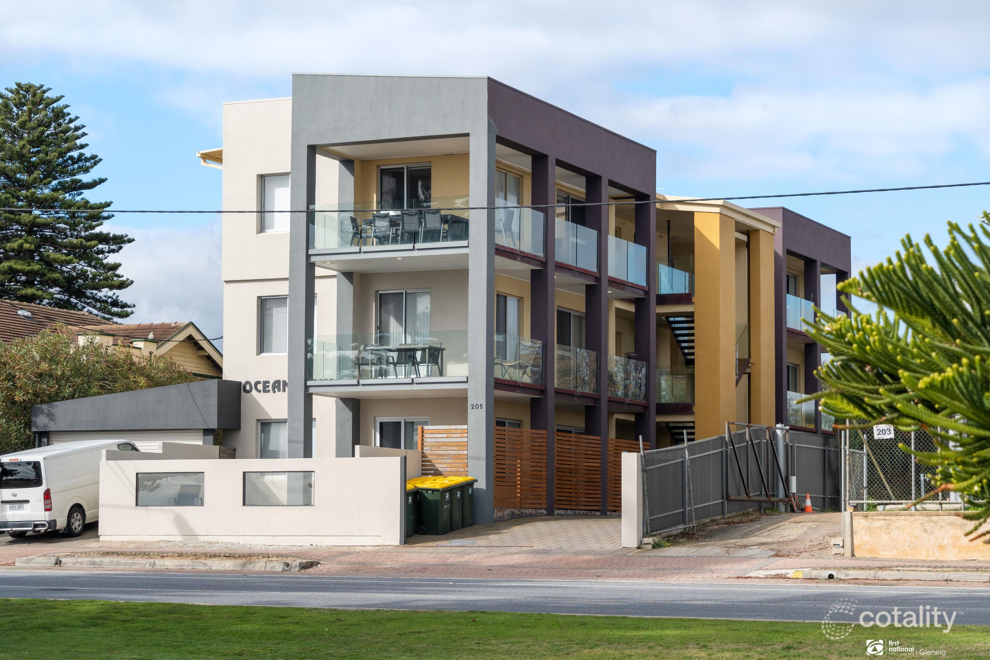 9/205 Lady Gowrie Dr, Largs Bay, SA 5016