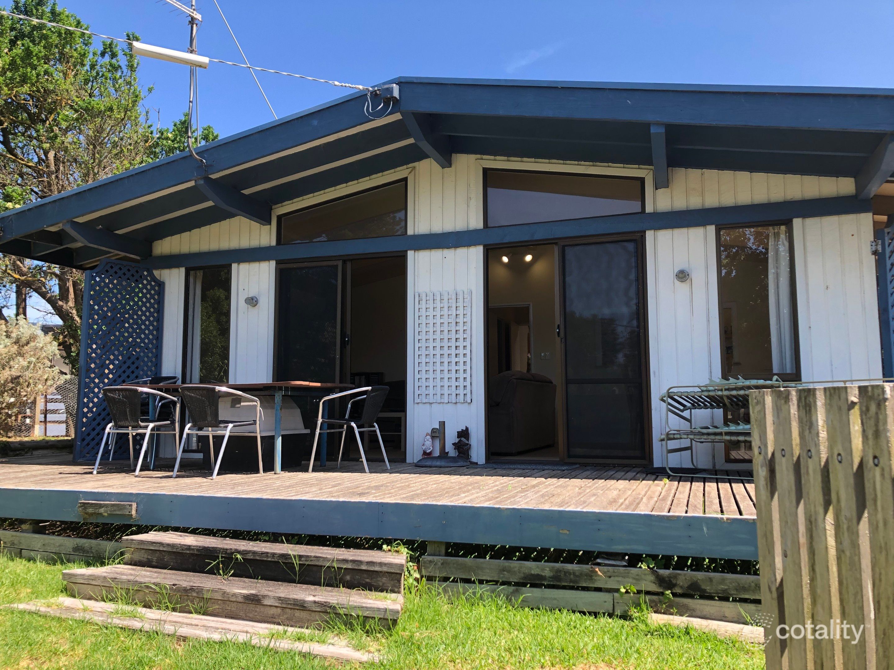 12 Banksia Ave, Sandy Point, VIC 3959