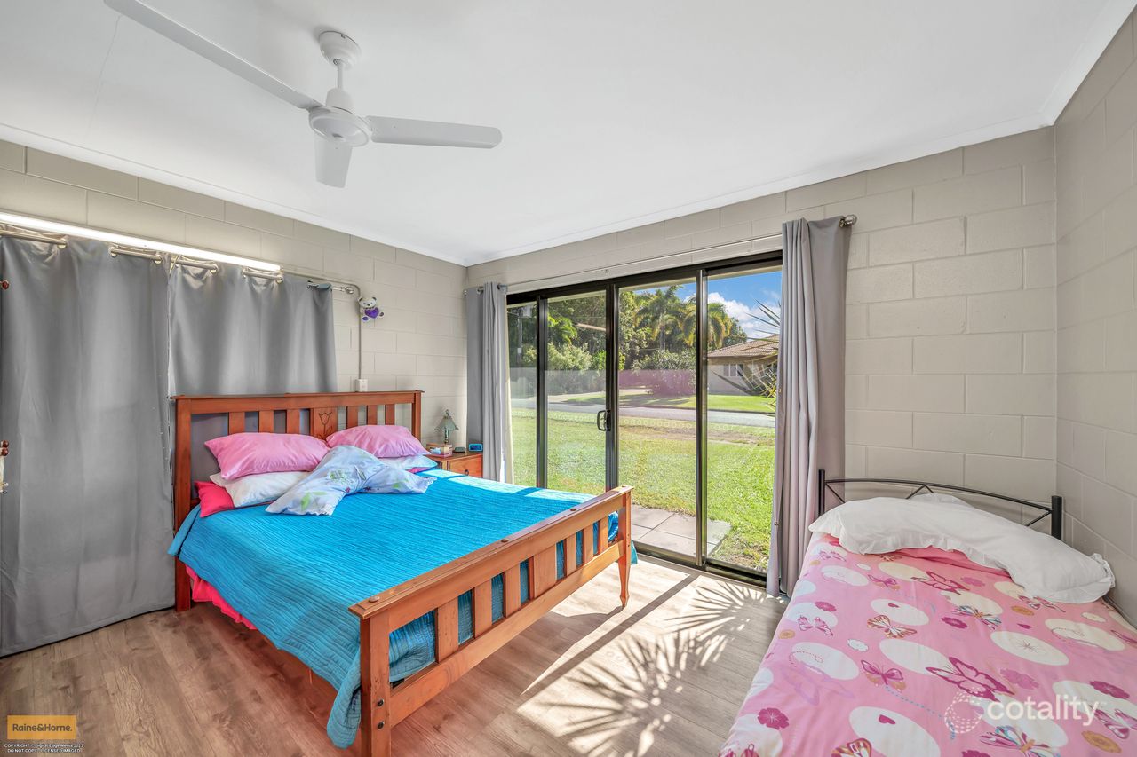 10 Riser St, Kurrimine Beach, QLD 4871