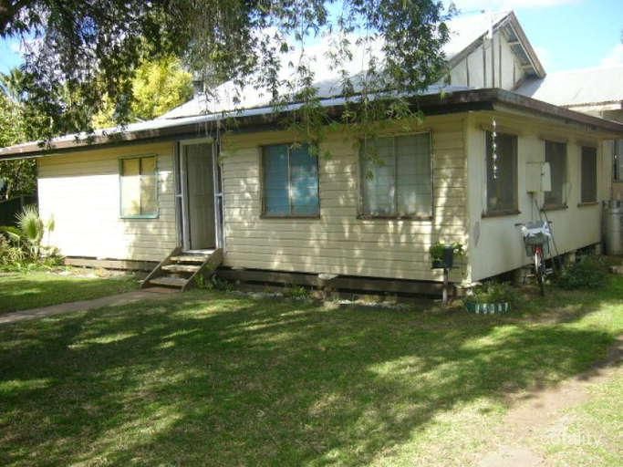 24 Victoria St, St George, QLD 4487