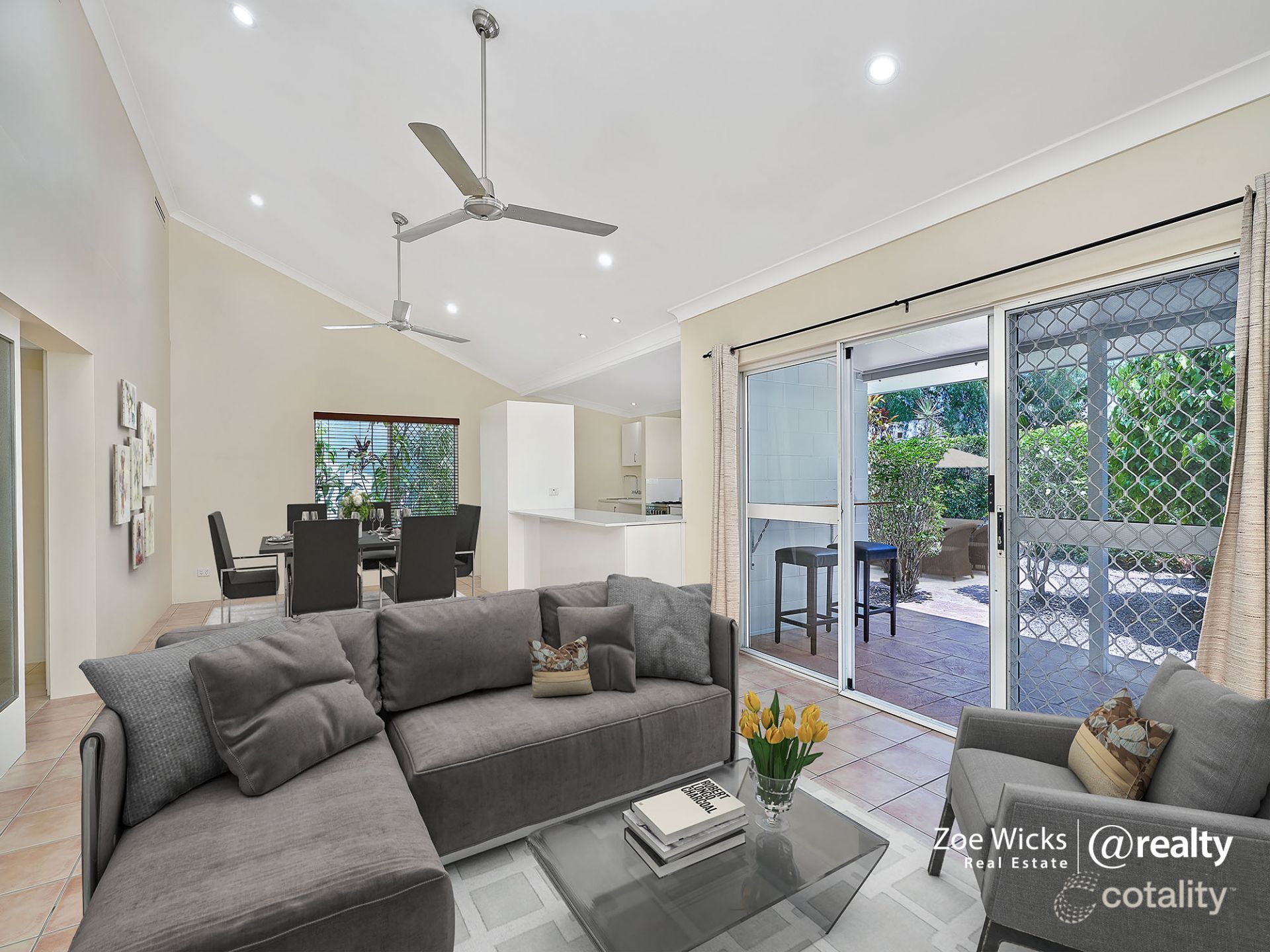 2/5-6 Seary Cl, Whitfield, QLD 4870