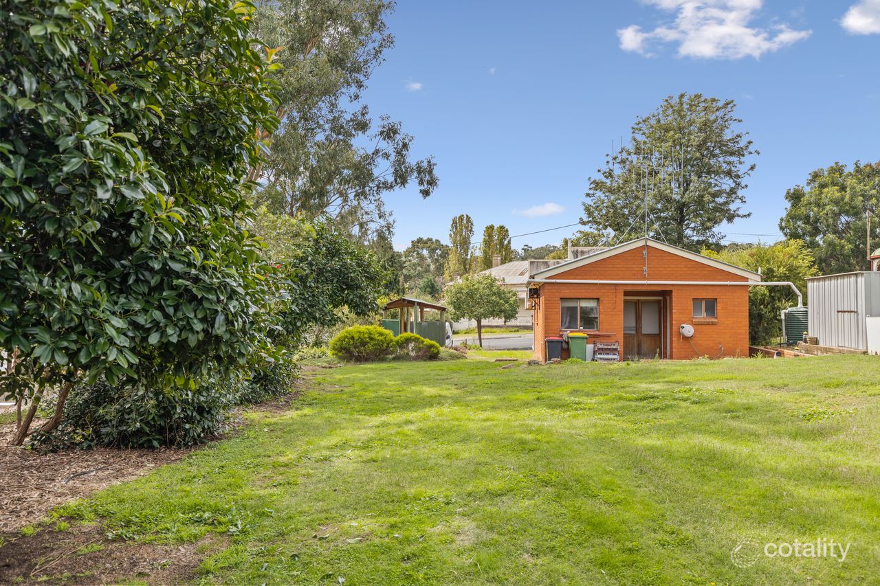 29 Fitzroy St, Binalong, NSW 2584