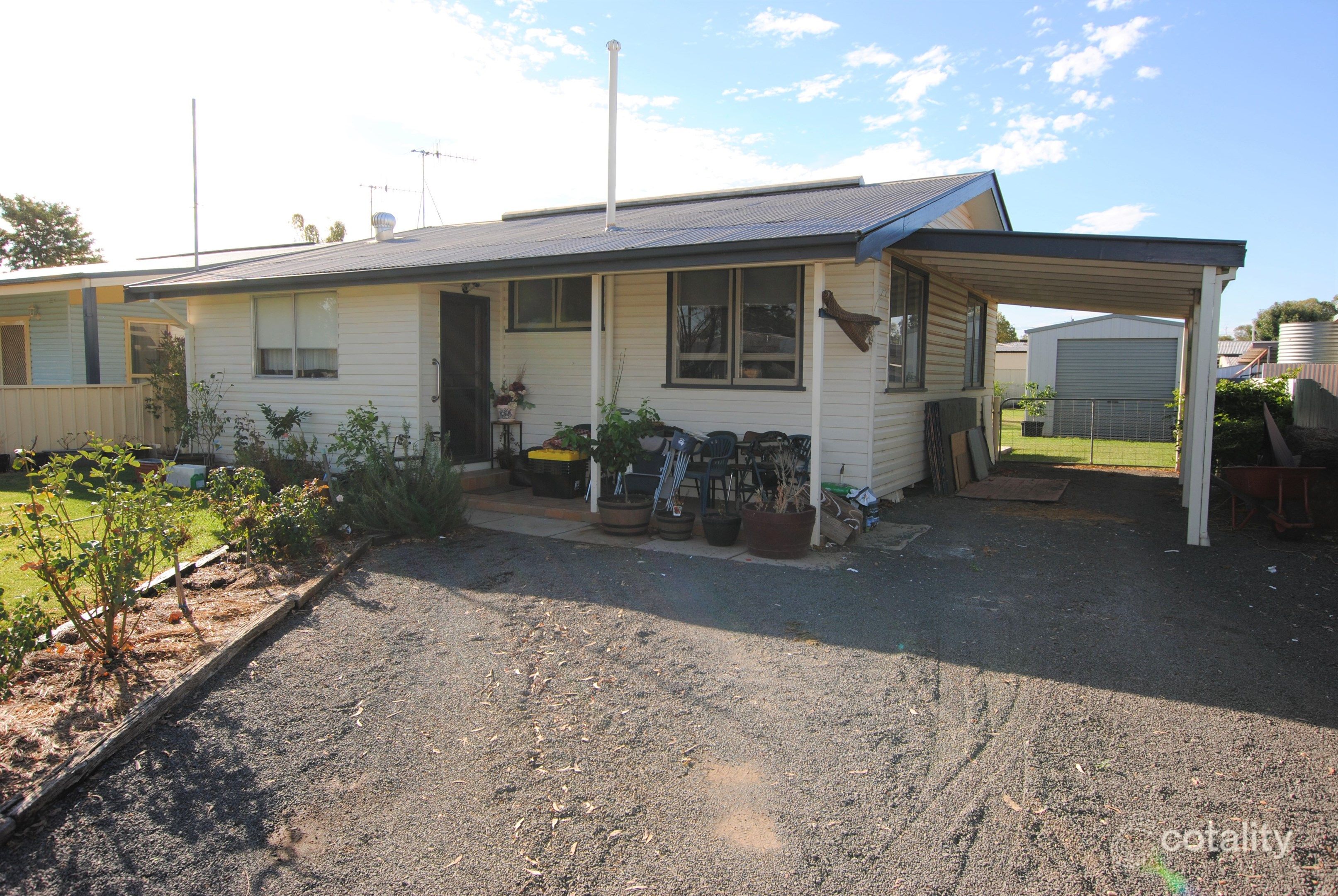 13 Lander St, Darlington Point, NSW 2706