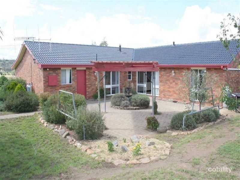 64 Dalgety Rd, Berridale, NSW 2628