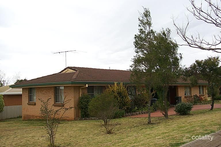 39 Charnley St, Kearneys Spring, QLD 4350