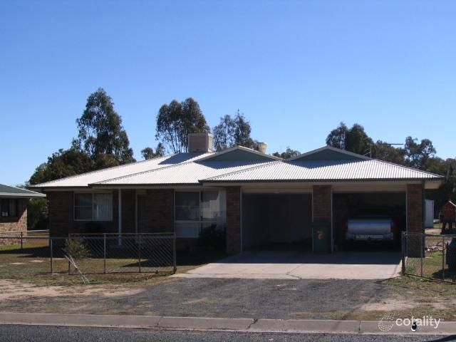 75 Eleanor St, Miles, QLD 4415