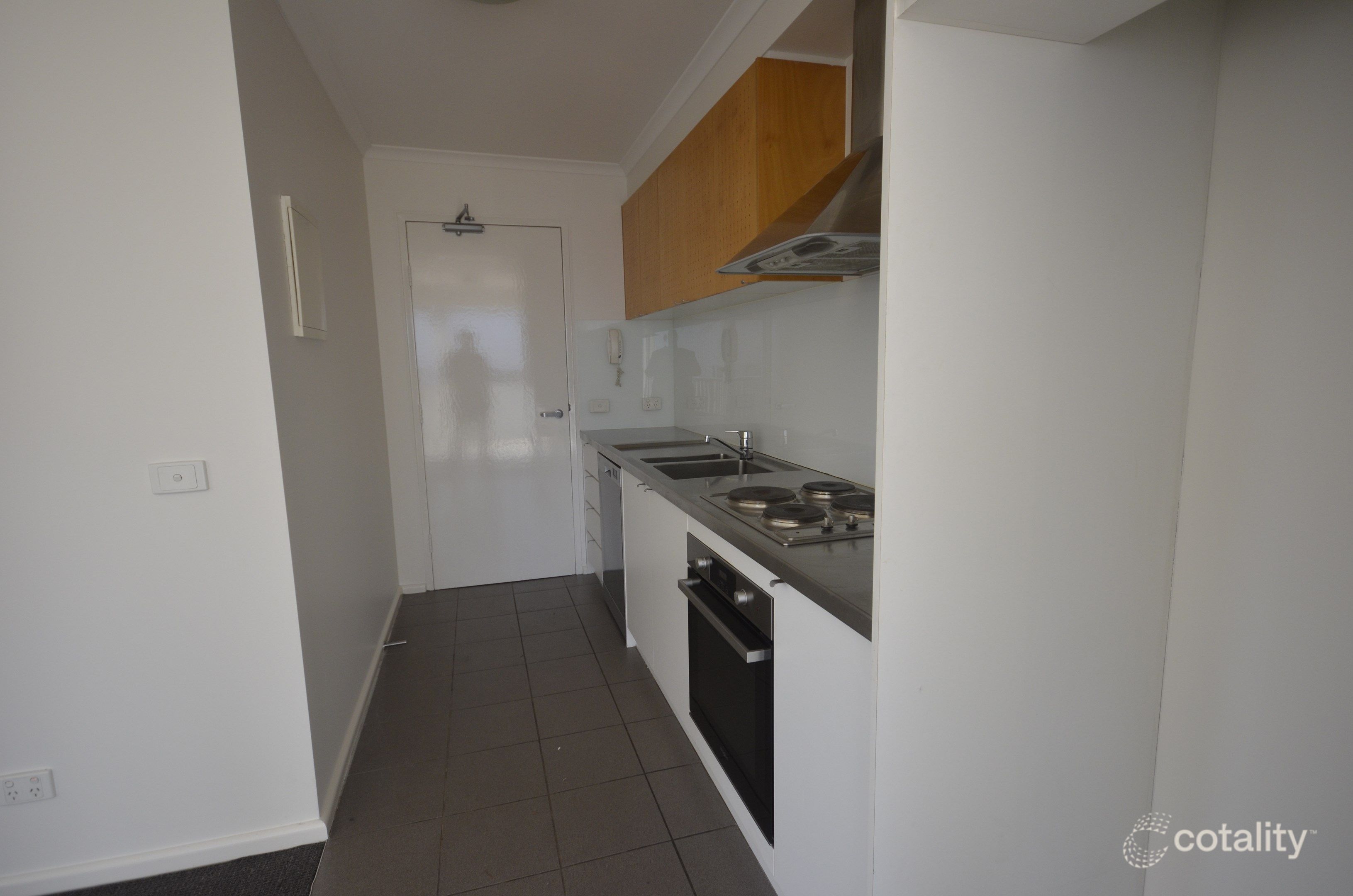12/1 Pottery Ct, Brunswick, VIC 3056