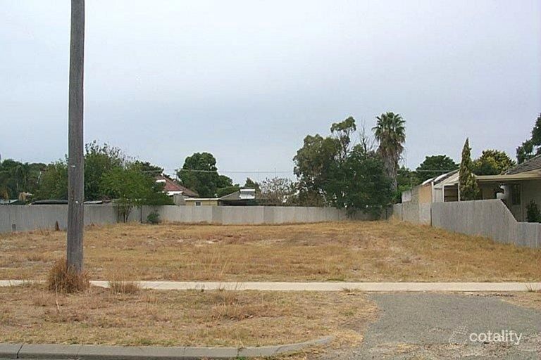 30 Stanley St, Belmont, WA 6104