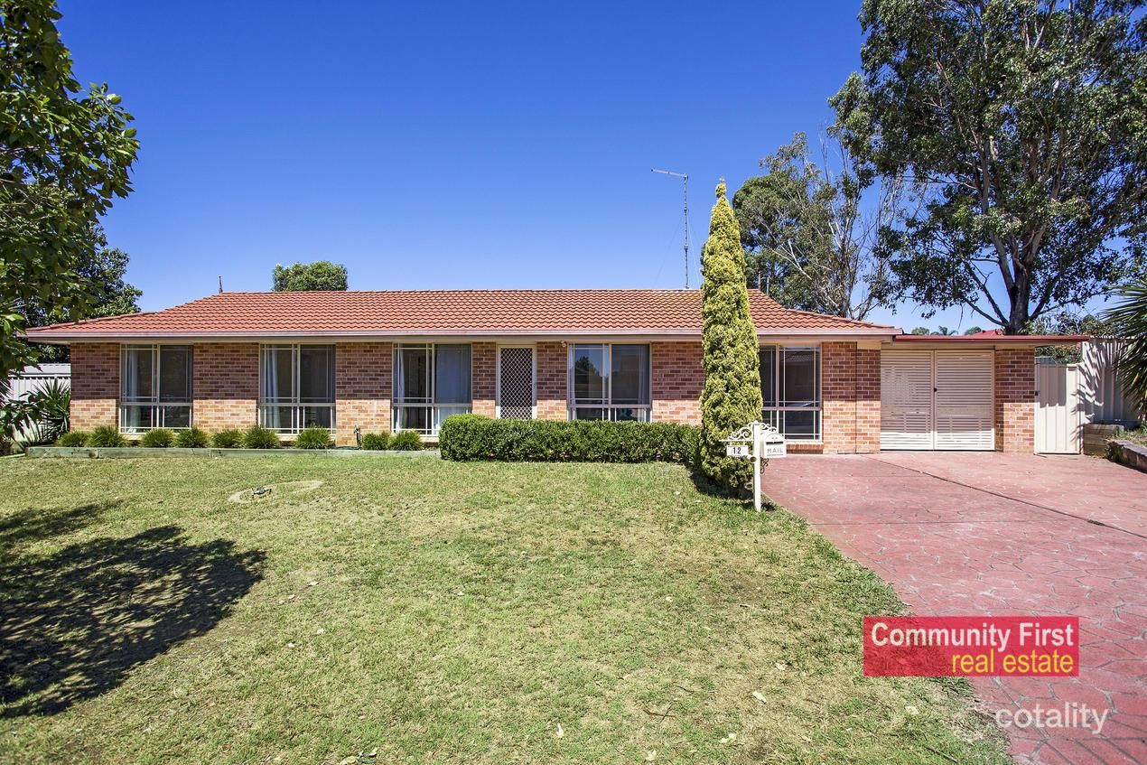 12 Tamworth Cres, Hoxton Park, NSW 2171