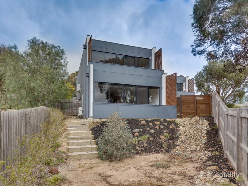 2/10 South Maddingley Rd, Maddingley, VIC 3340