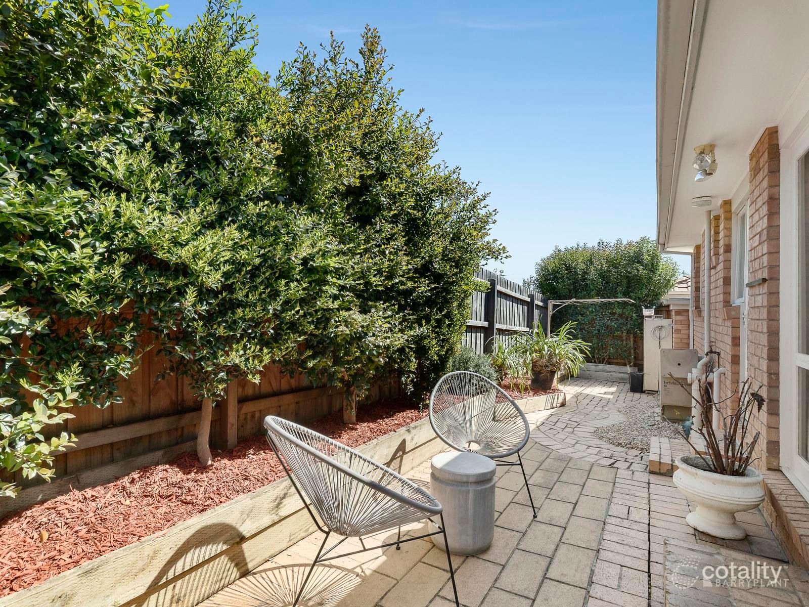 2/11 Dehnert St, Doncaster East, VIC 3109