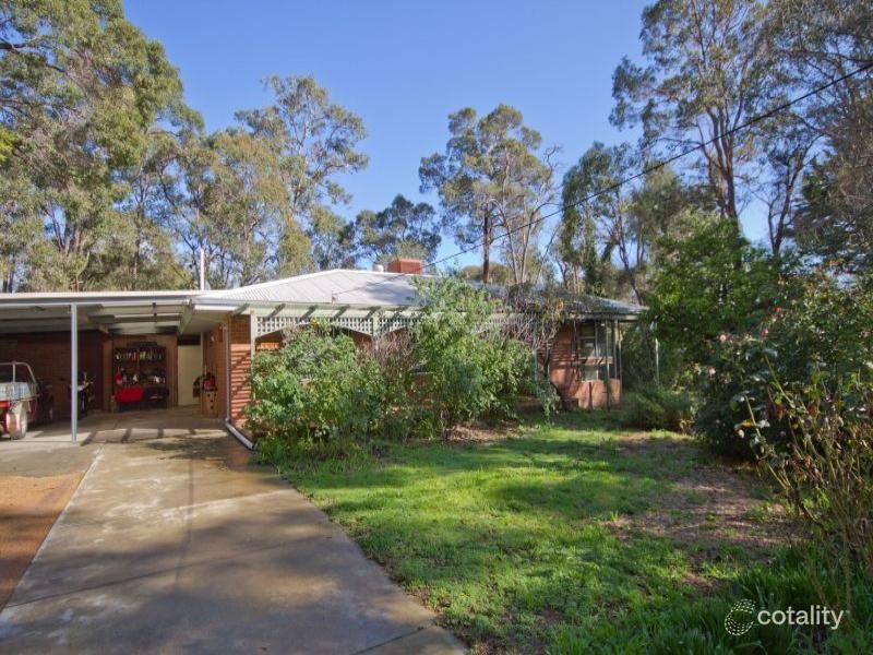 13 Sunninghill Rd, Stoneville, WA 6081