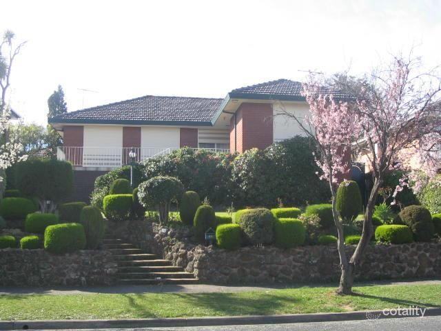 32 Beddows St, Burwood, VIC 3125