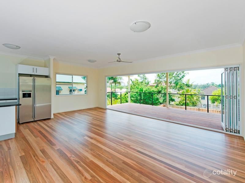 74 Macrossan Ave, Norman Park, QLD 4170