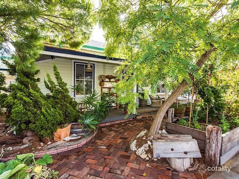 15 Walker St, South Fremantle, WA 6162