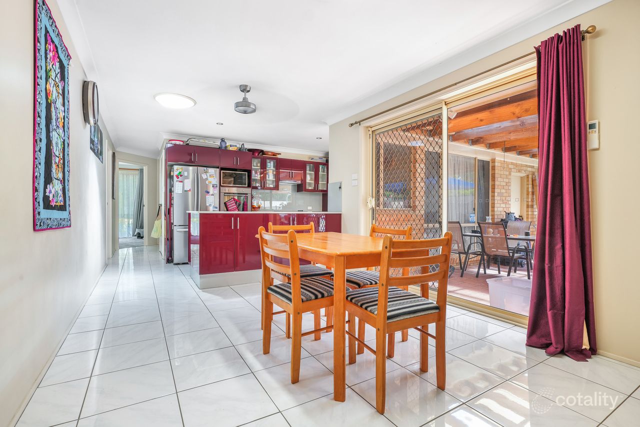 25 Hollydeen Ave, Raymond Terrace, NSW 2324