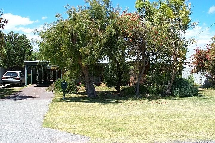 24 Murphy Way, Warnbro, WA 6169