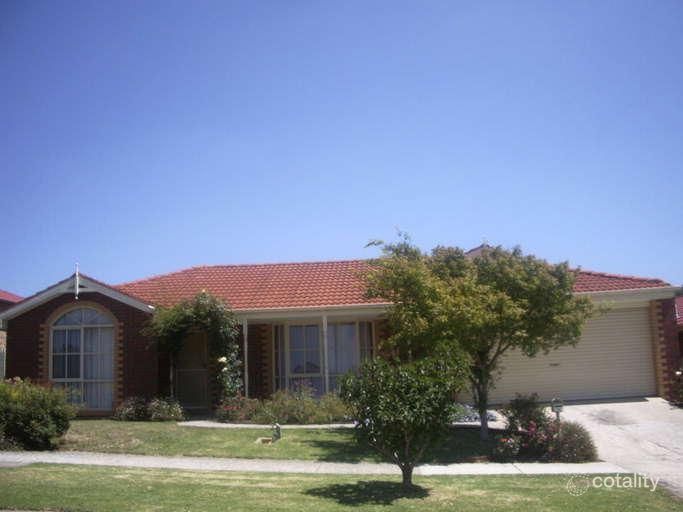 101 Ahern Rd, Pakenham, VIC 3810