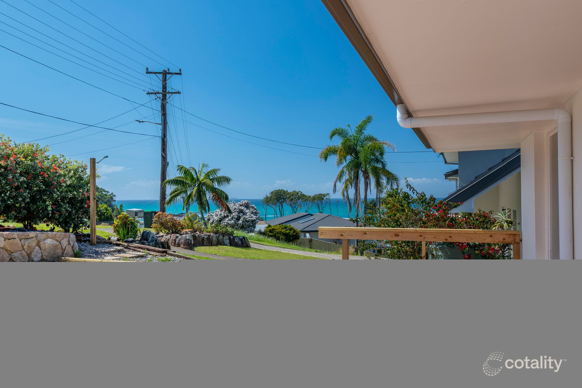 18 Sandy Beach Rd, Korora, NSW 2450