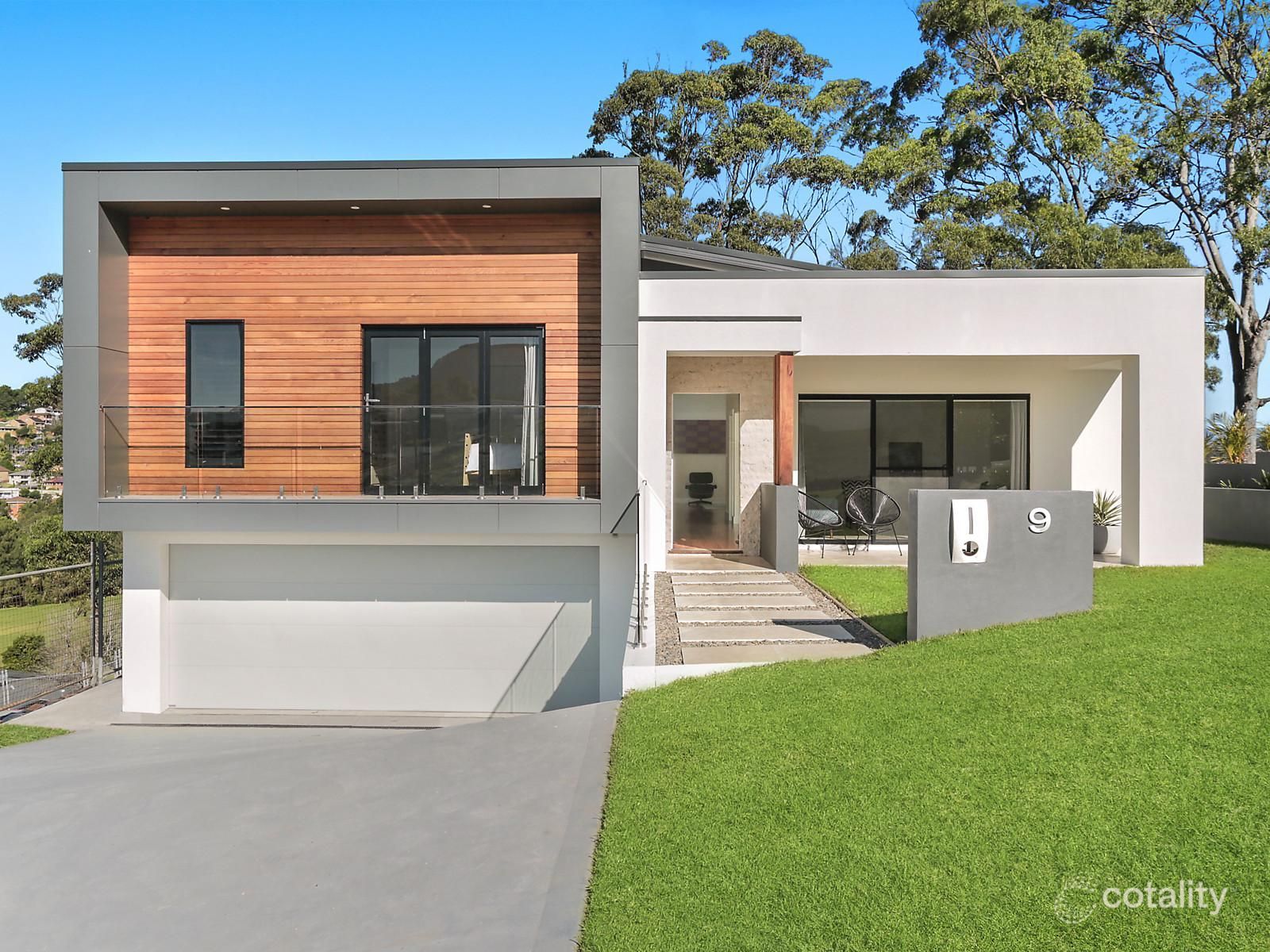 9 William Davies Dr, Figtree, NSW 2525