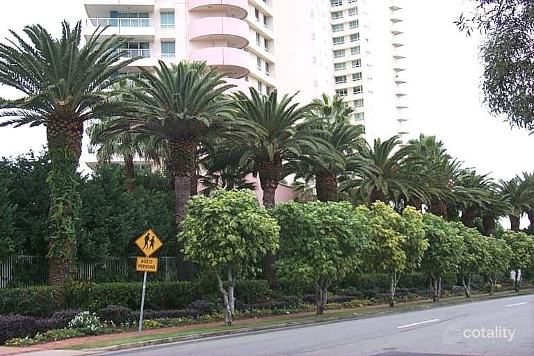 163/75 Brighton Pde, Southport, QLD 4215