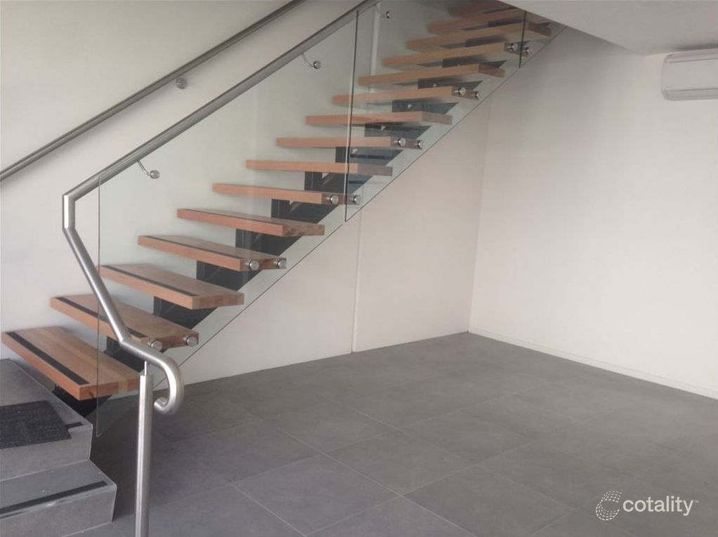 2/27 Fullarton Dr, Epping, VIC 3076