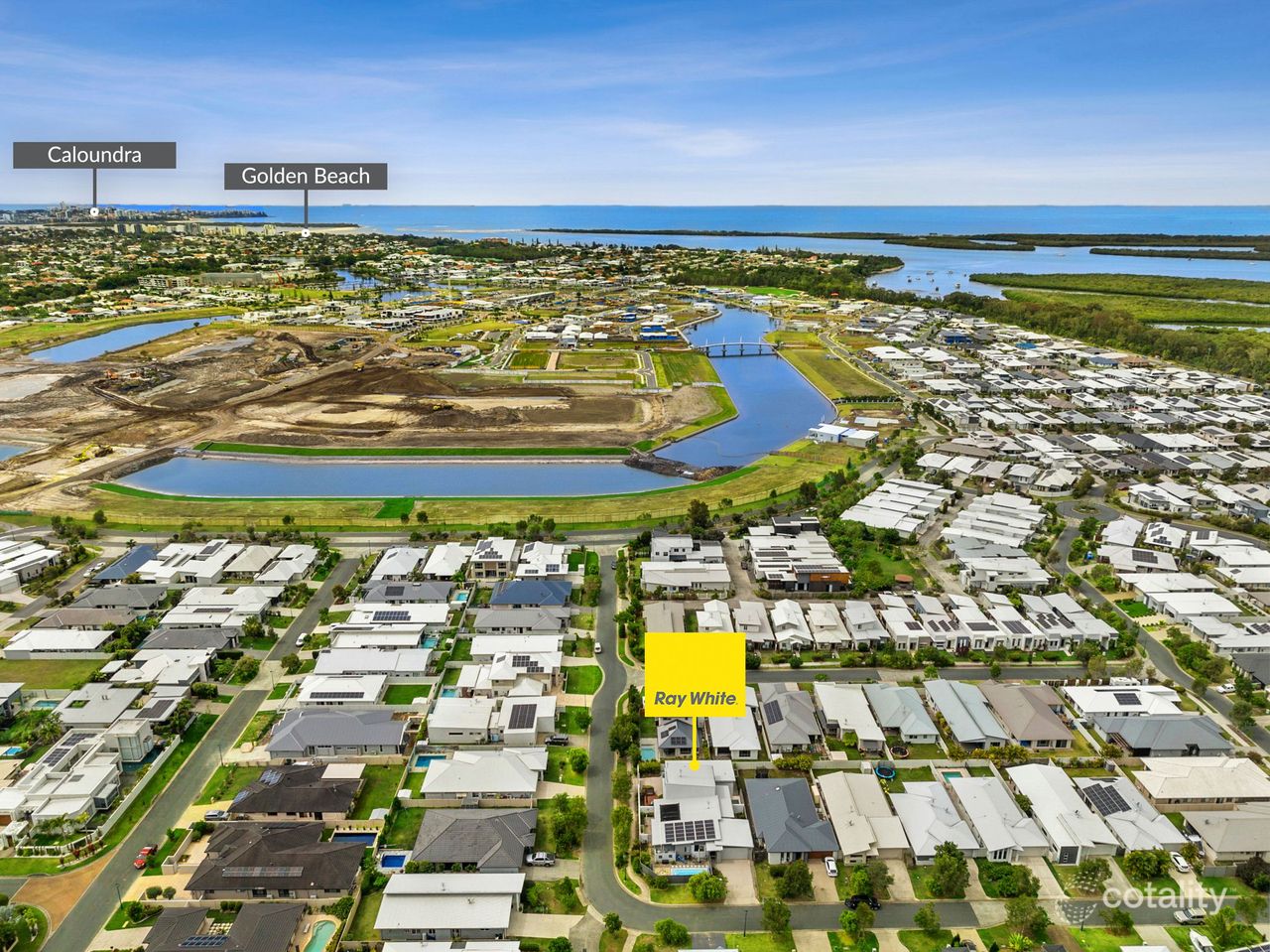 1/40 Macintyre Cres, Pelican Waters, QLD 4551