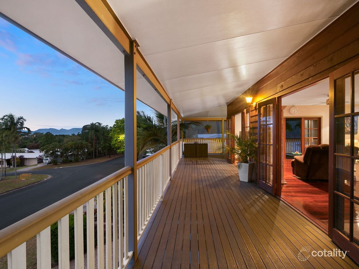 7 Mcfarlane Dr, Kanimbla, QLD 4870