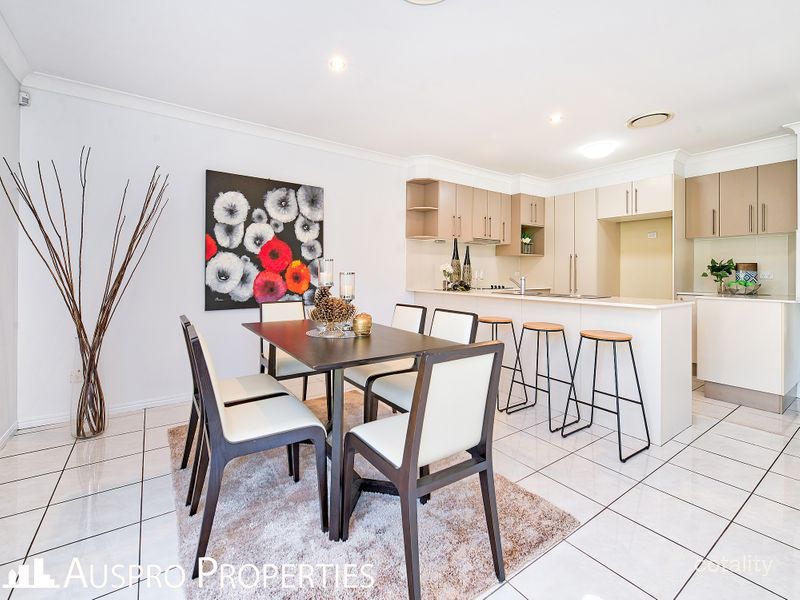 13 Girraween Cres, Parkinson, QLD 4115