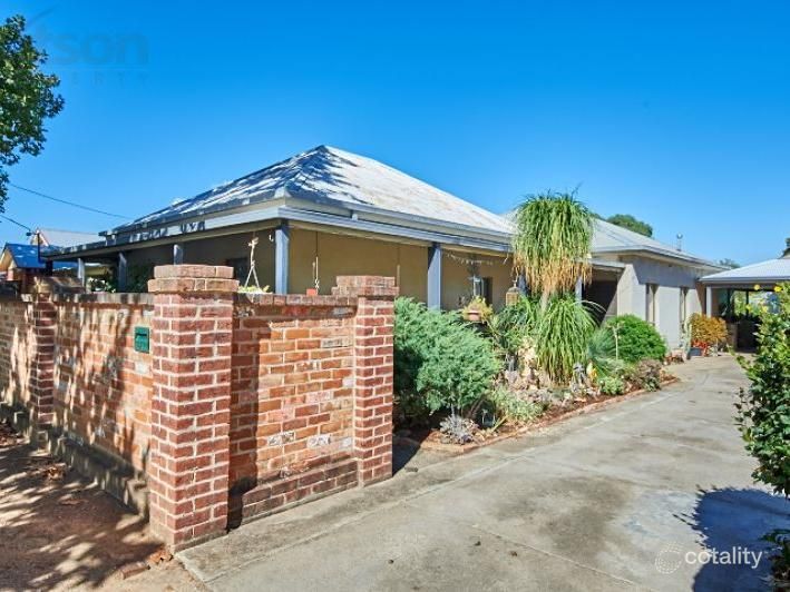 12 Gossett St, Wagga Wagga, NSW 2650