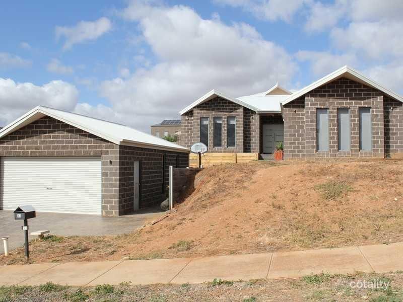 13 Durham St, Darley, VIC 3340