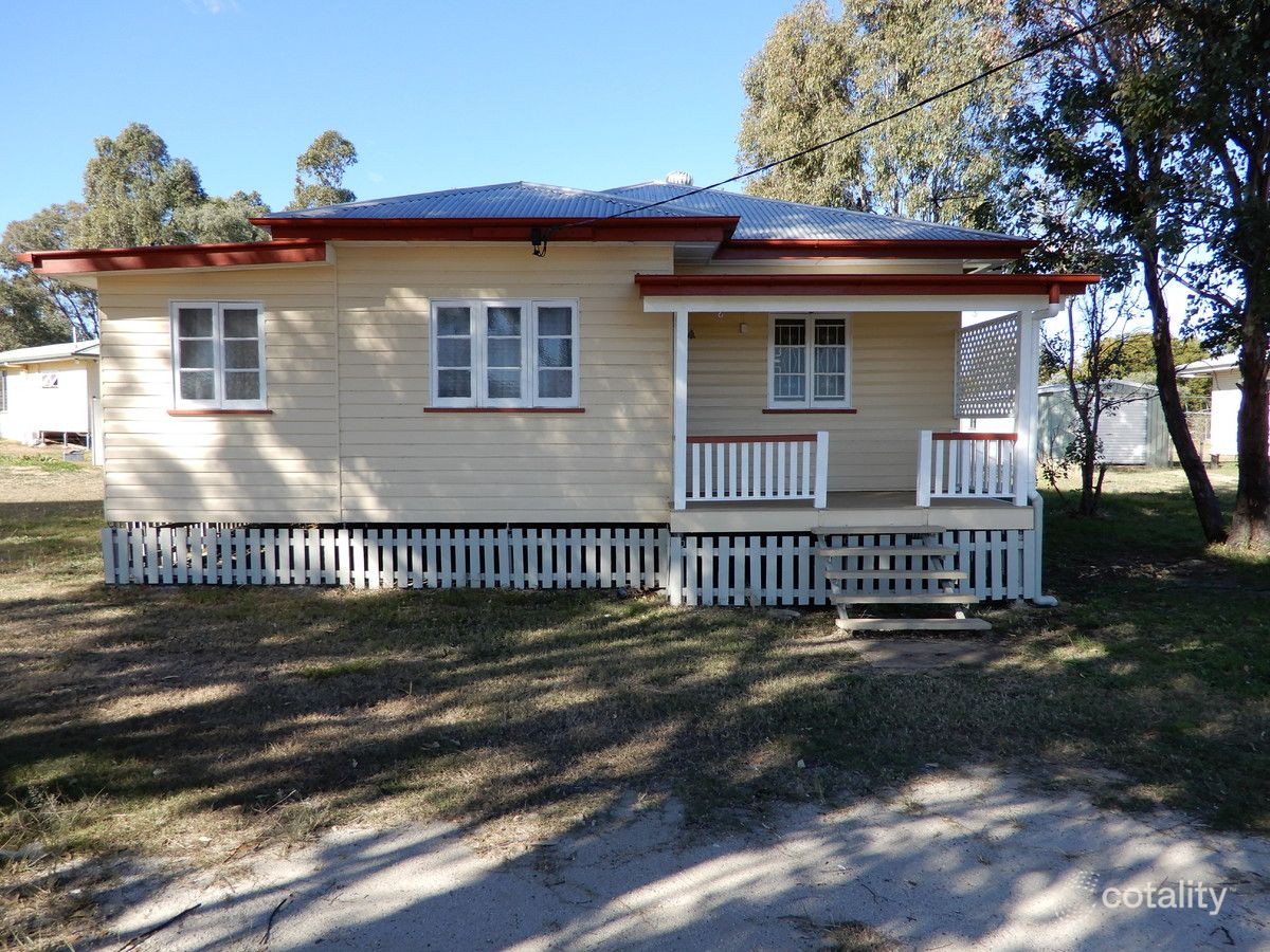 14 Hinz St, Clifton, QLD 4361