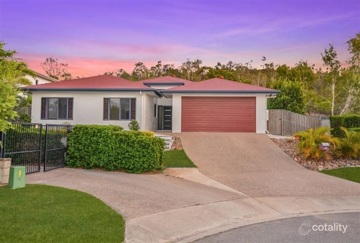 11 Yanooa Ct, Bushland Beach, QLD 4818