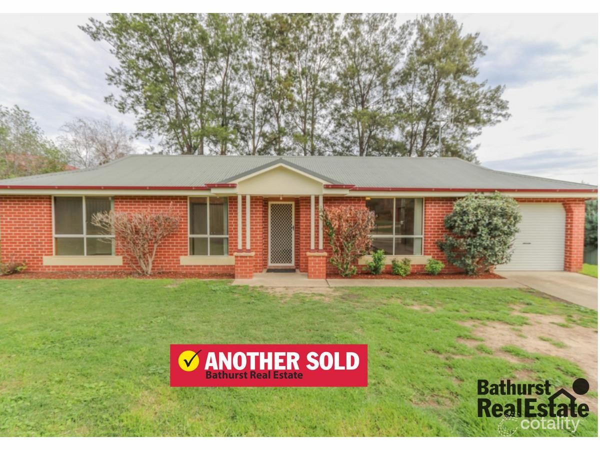 10 Mooney Valley Pl, West Bathurst, NSW 2795