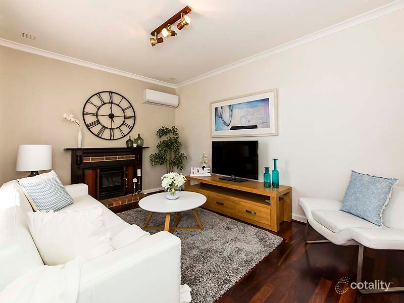 11 Fermaner St, Karrinyup, WA 6018