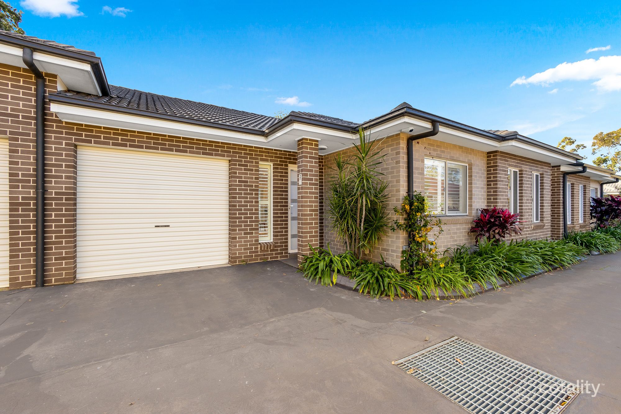 2/189 Targo Rd, Girraween, NSW 2145