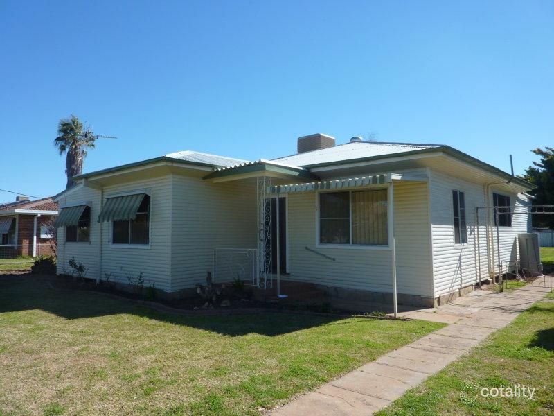 26 Farrar St, Gilgandra, NSW 2827