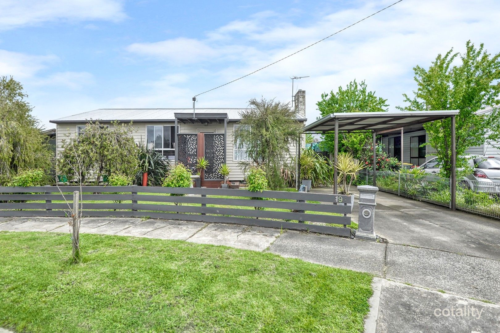 19 Steven Cres, Ararat, VIC 3377