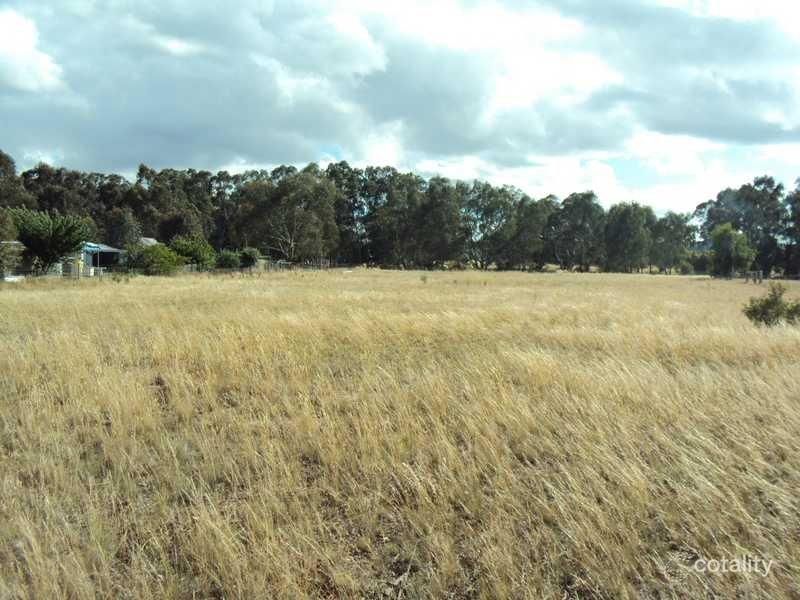 32 Separation Rd, Dunolly, VIC 3472