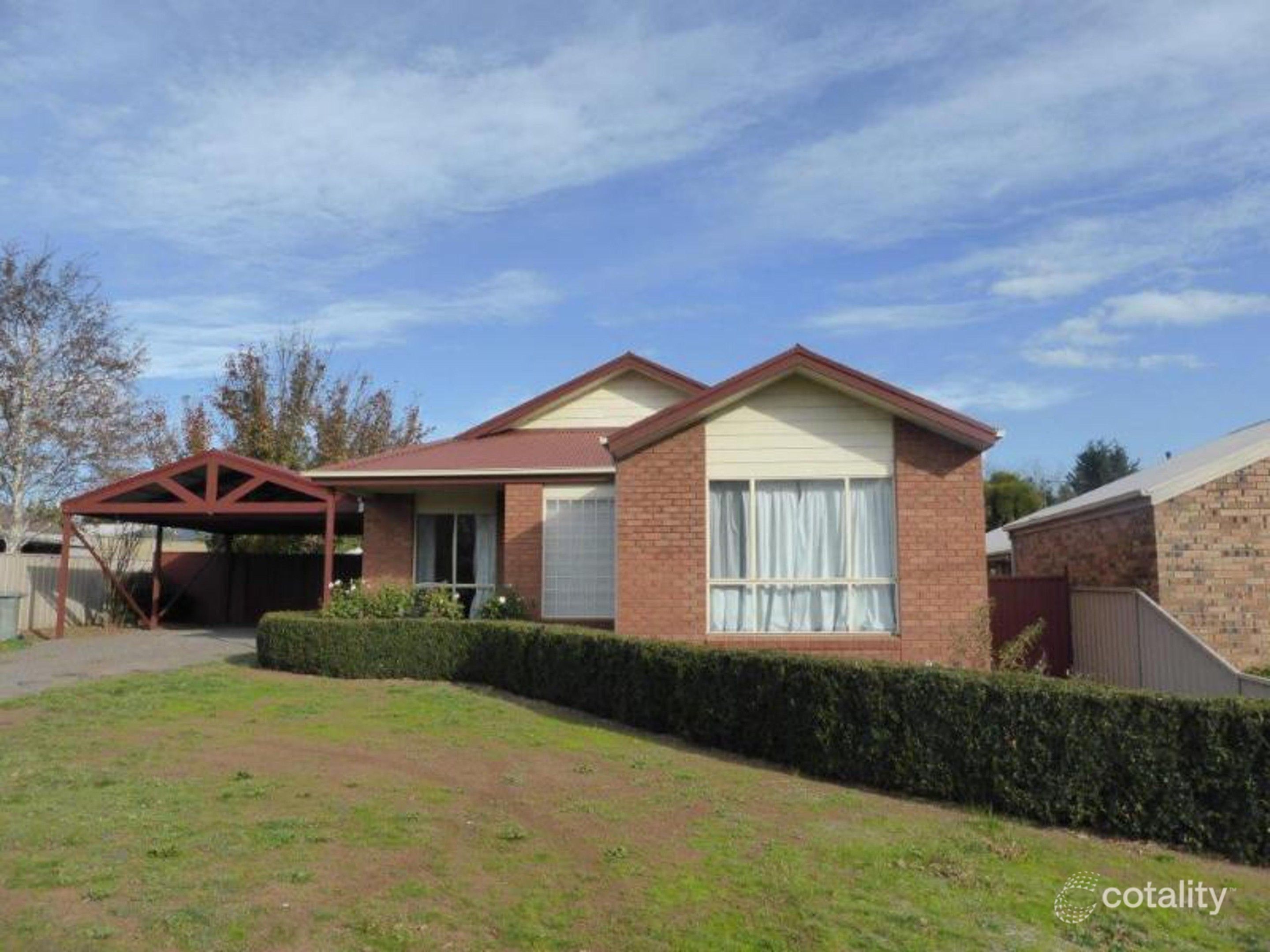 9 Dundas Pl, Miners Rest, VIC 3352