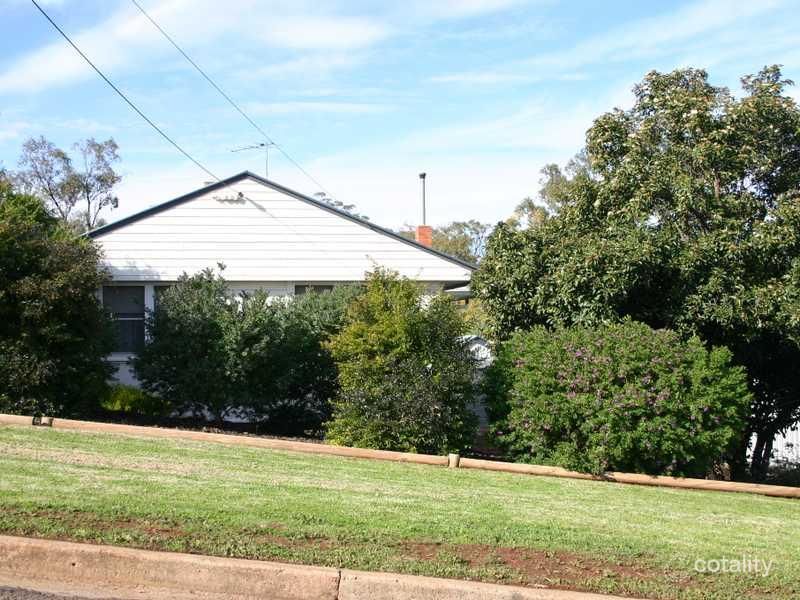 11 Mallinson St, Griffith, NSW 2680
