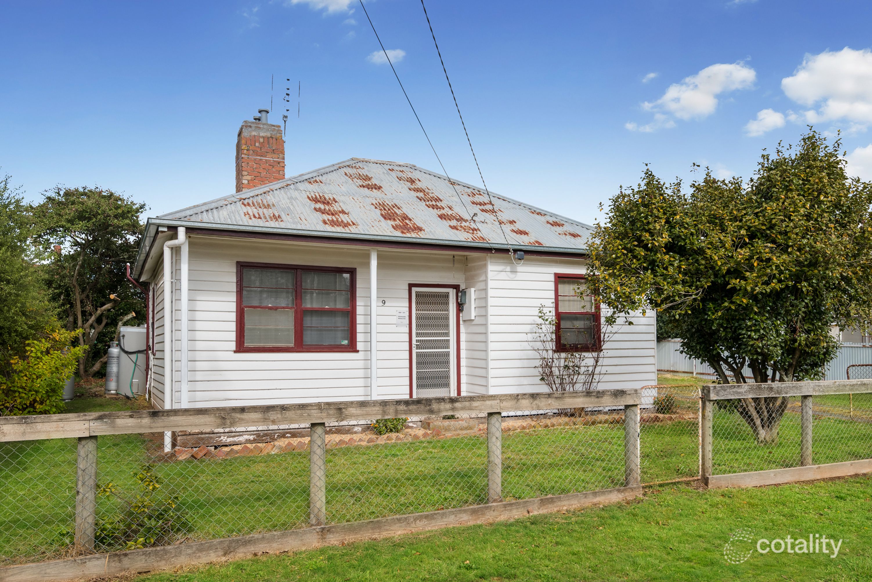 9 Albert St, Trentham, VIC 3458