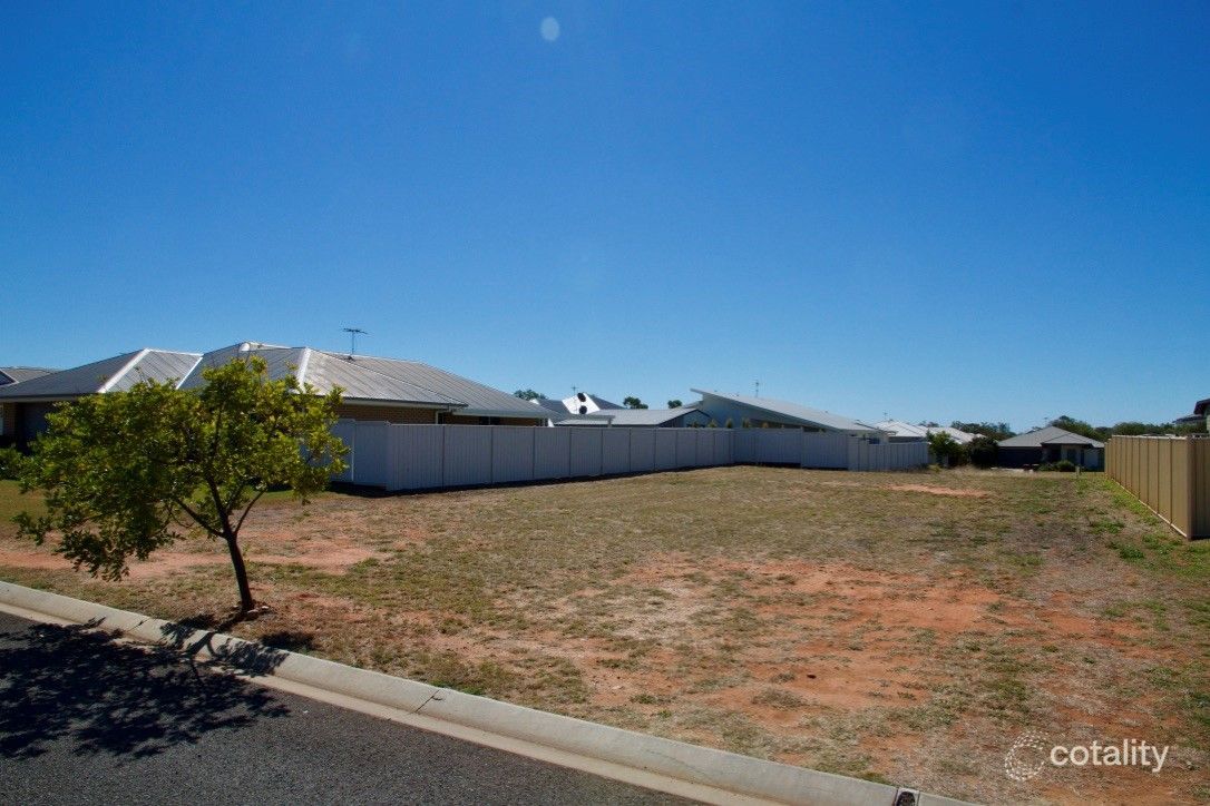 5 Elwick Ct, Emerald, QLD 4720