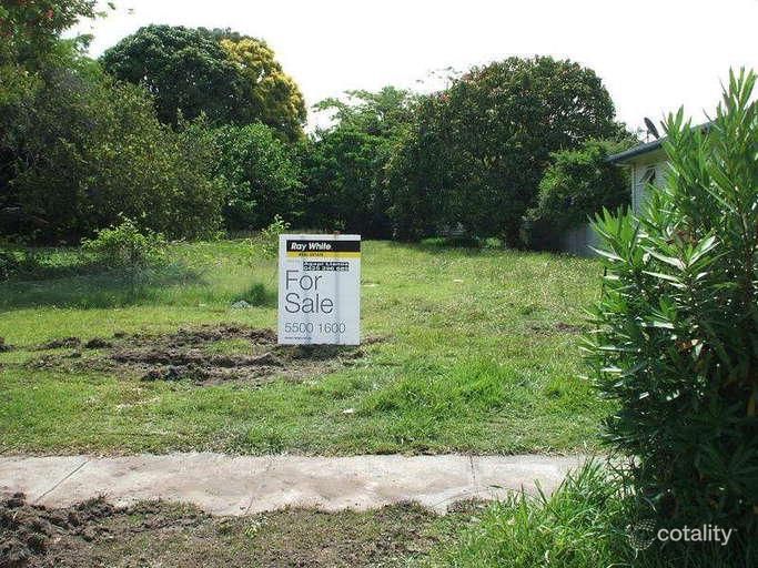 70 Turpin Rd, Labrador, QLD 4215