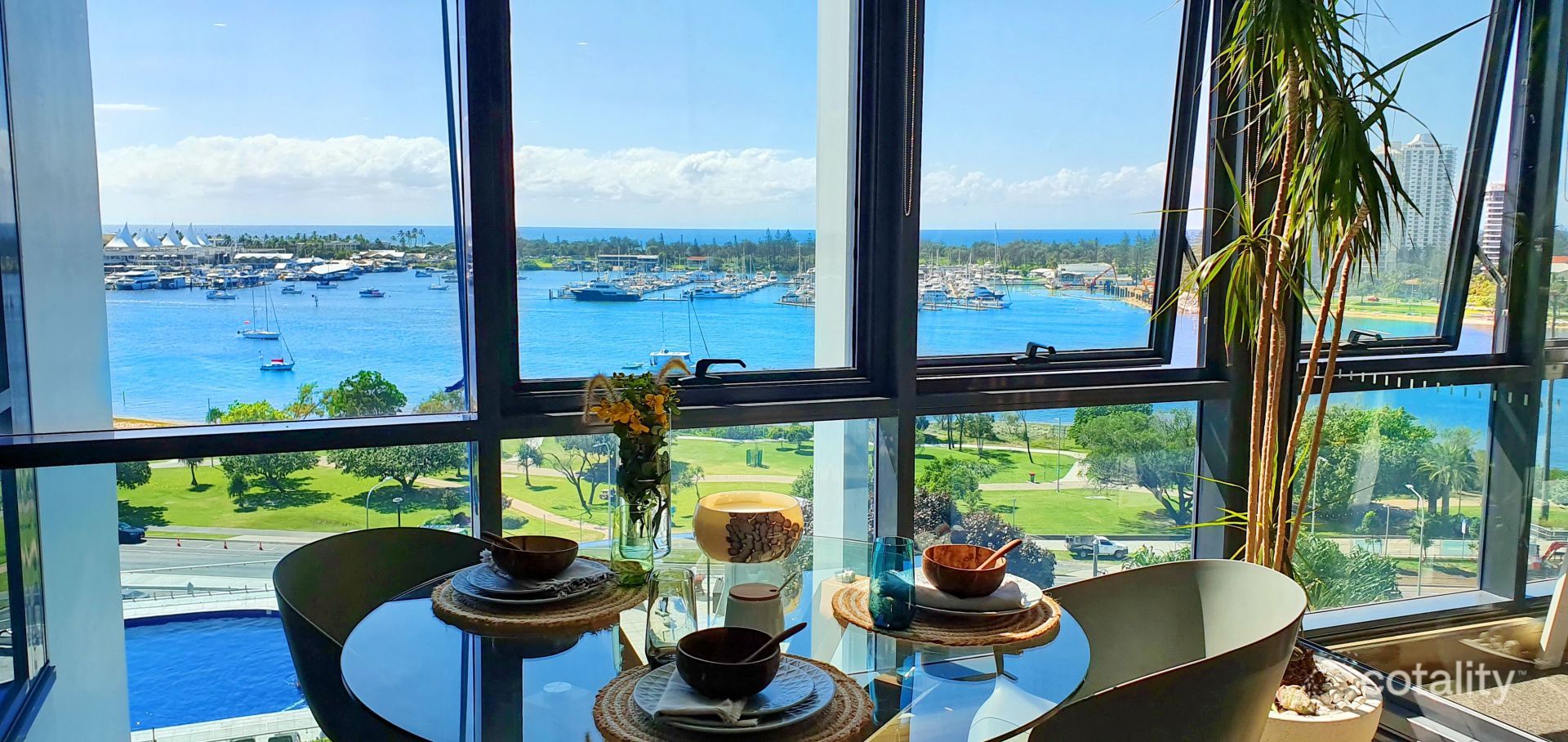 905/2 Como Cres, Southport, QLD 4215